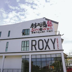 Roxy Hotel Siniawan